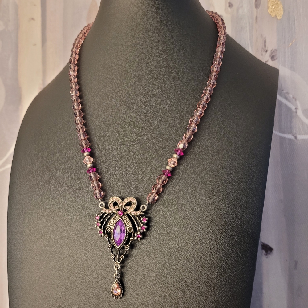 1928 Purple & Pink Crystals Ornate Pendant Sparkling Glass Beaded Necklace - Picture 12 of 16